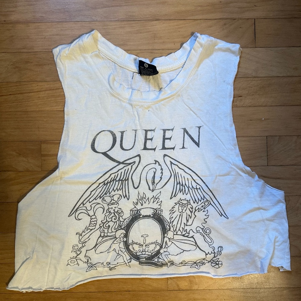 QUEEN Cropped Tank Top Small